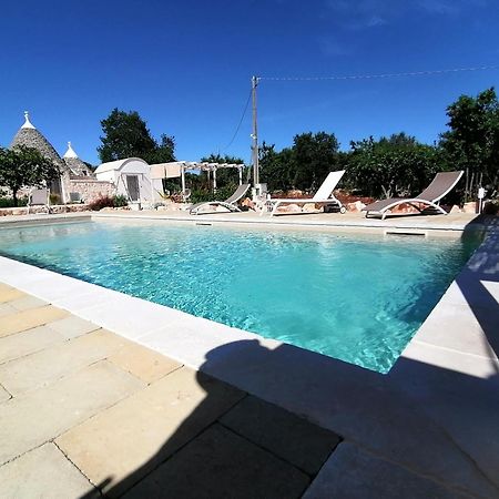 Trullo Del Sol Guest House เชจลีเมสซาปิกา ภายนอก รูปภาพ