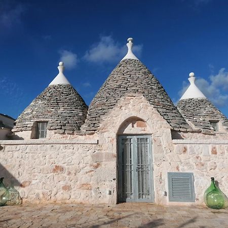 Trullo Del Sol Guest House เชจลีเมสซาปิกา ภายนอก รูปภาพ