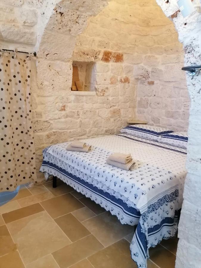 Trullo Del Sol Guest House เชจลีเมสซาปิกา ภายนอก รูปภาพ
