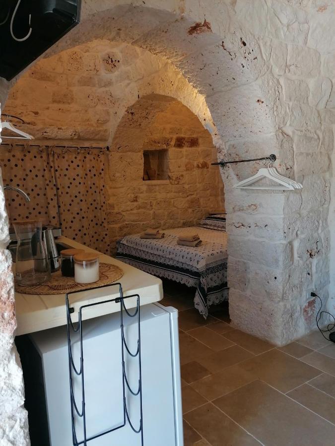 Trullo Del Sol Guest House เชจลีเมสซาปิกา ภายนอก รูปภาพ