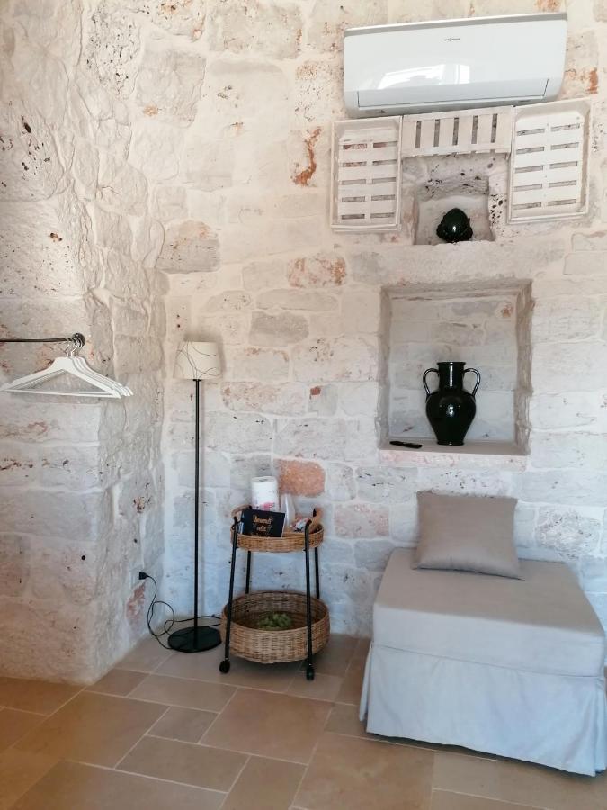Trullo Del Sol Guest House เชจลีเมสซาปิกา ภายนอก รูปภาพ