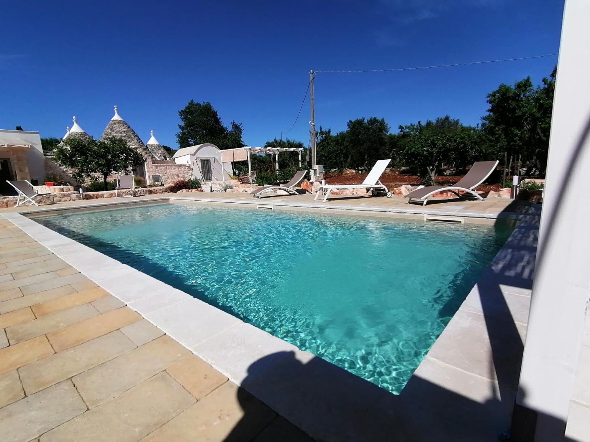 Trullo Del Sol Guest House เชจลีเมสซาปิกา ภายนอก รูปภาพ