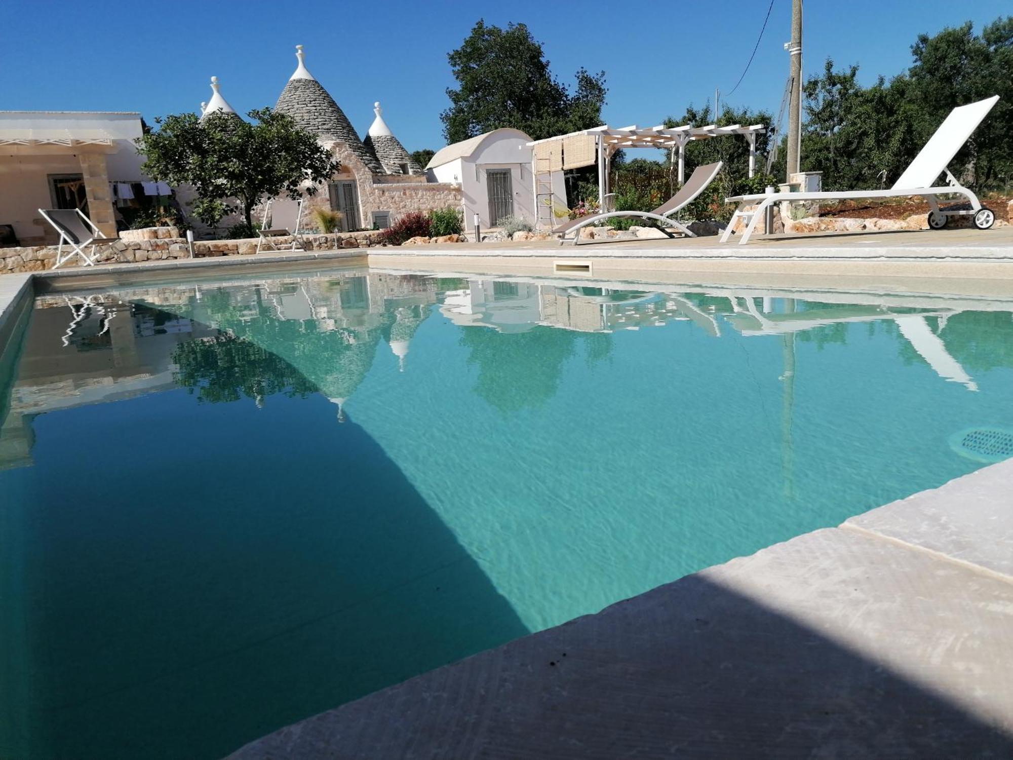 Trullo Del Sol Guest House เชจลีเมสซาปิกา ภายนอก รูปภาพ