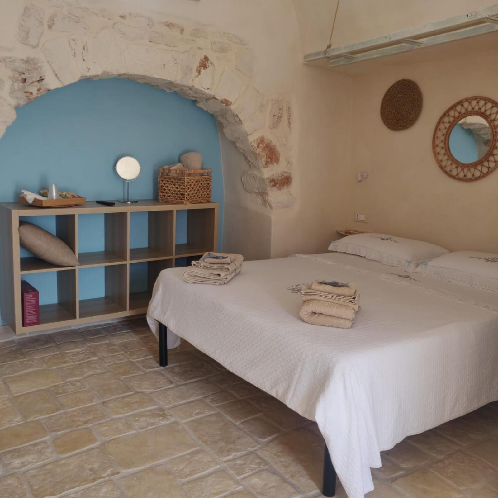 Trullo Del Sol Guest House เชจลีเมสซาปิกา ภายนอก รูปภาพ